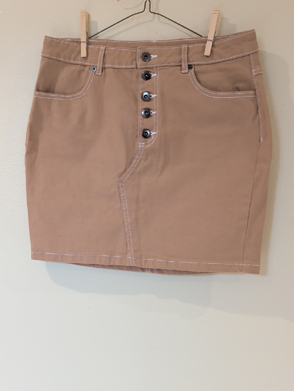 H&M Button-Front Mini Skirt in Dusty Tan Size 10